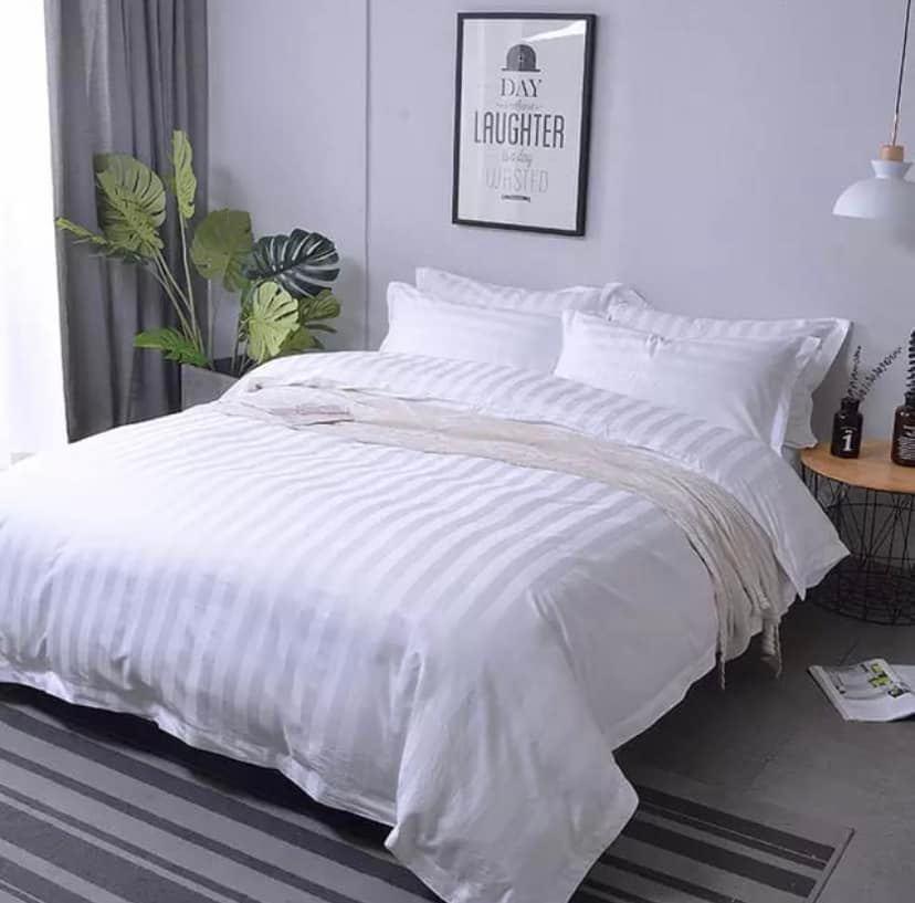 White stripped duvet cover Sets - Image 3