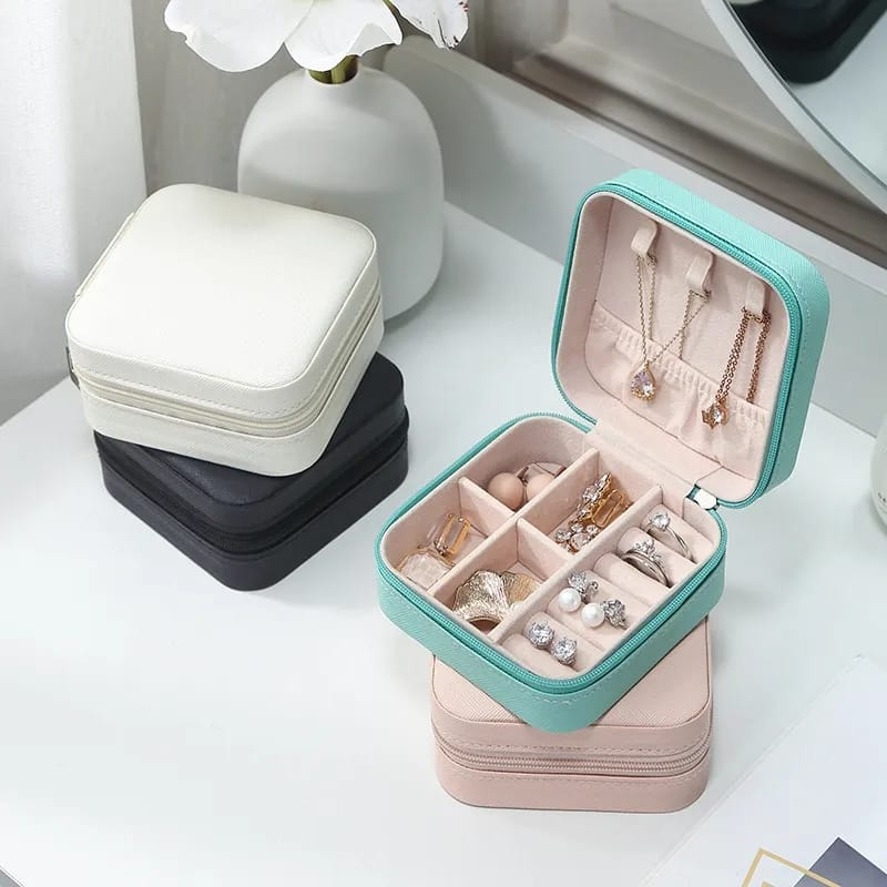 Mini portable square jewellery organizer