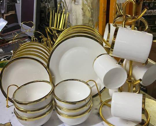 24 pcs gilden dinner set
