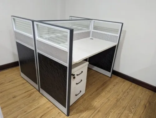 2-way modern office workstation