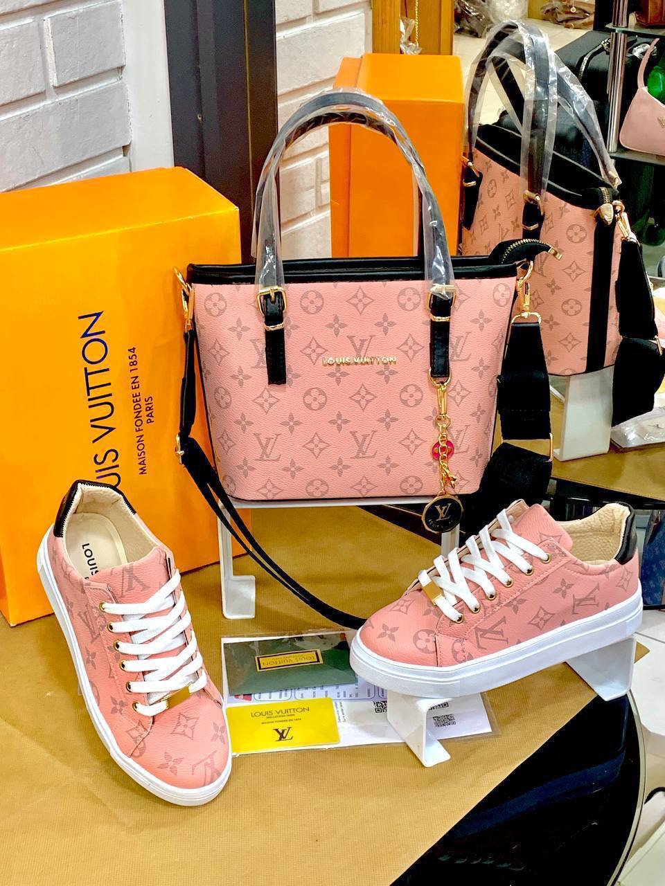 Lv set