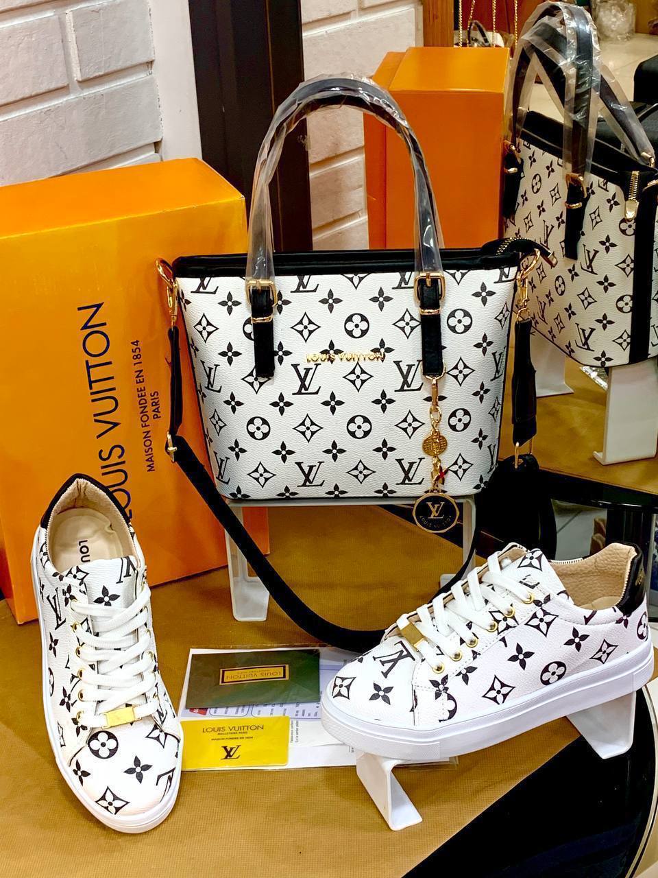 Lv set