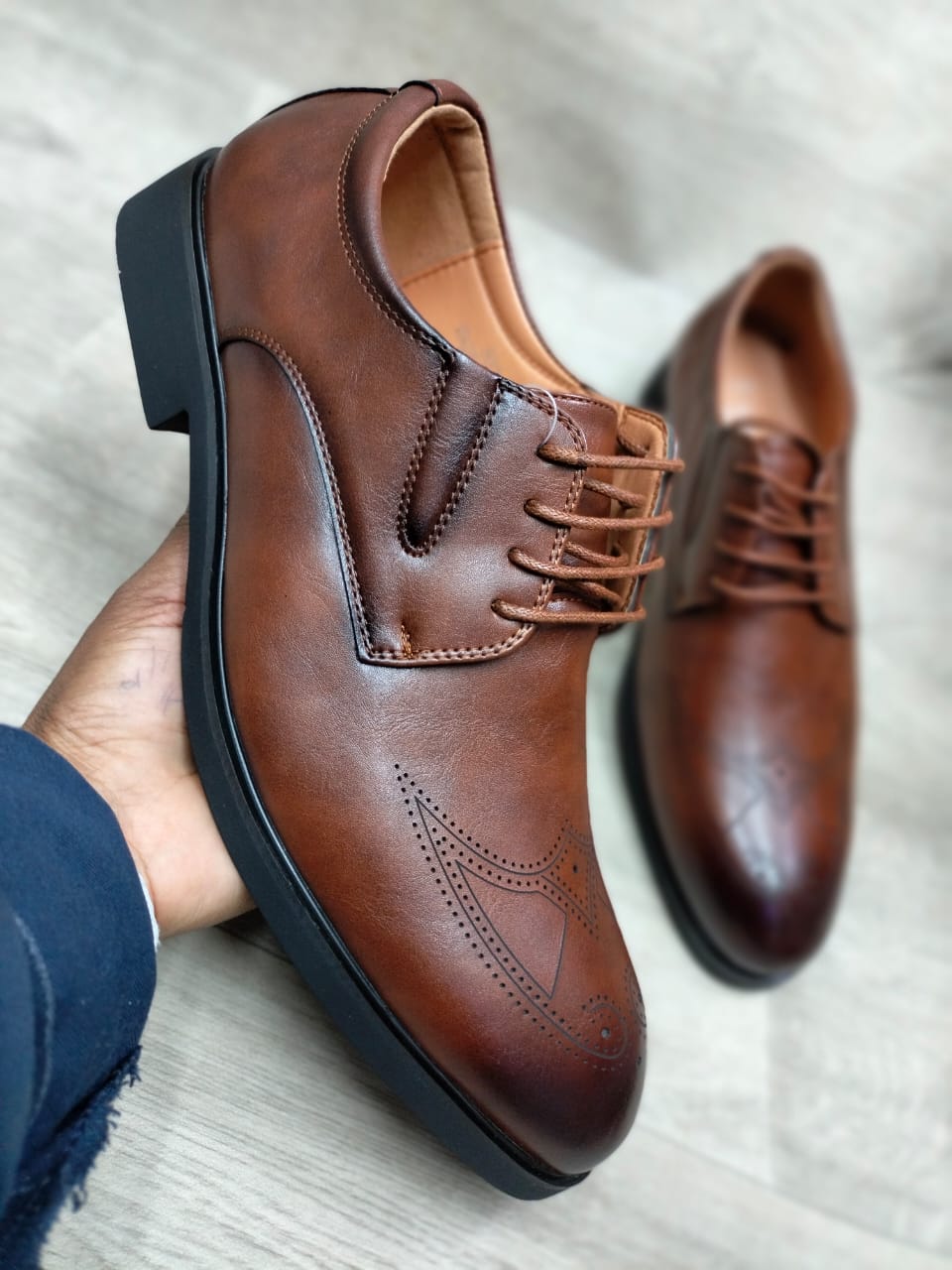 Dark tan Men Official Shoes with laces
