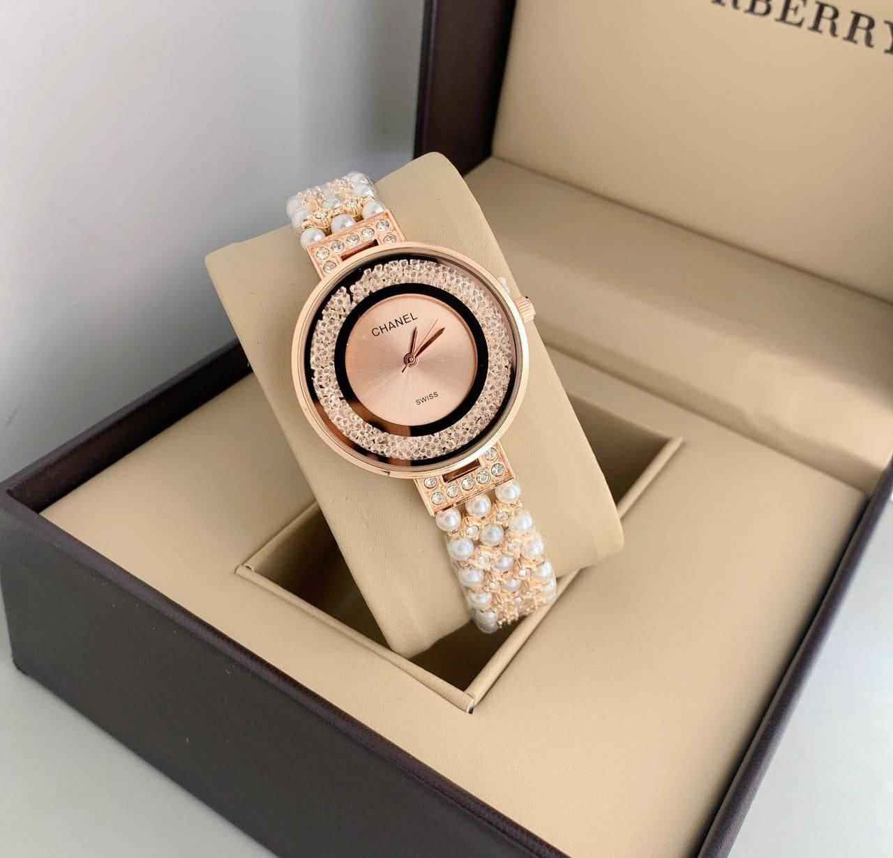 Chanel top quality ladies watch for her - Image 2
