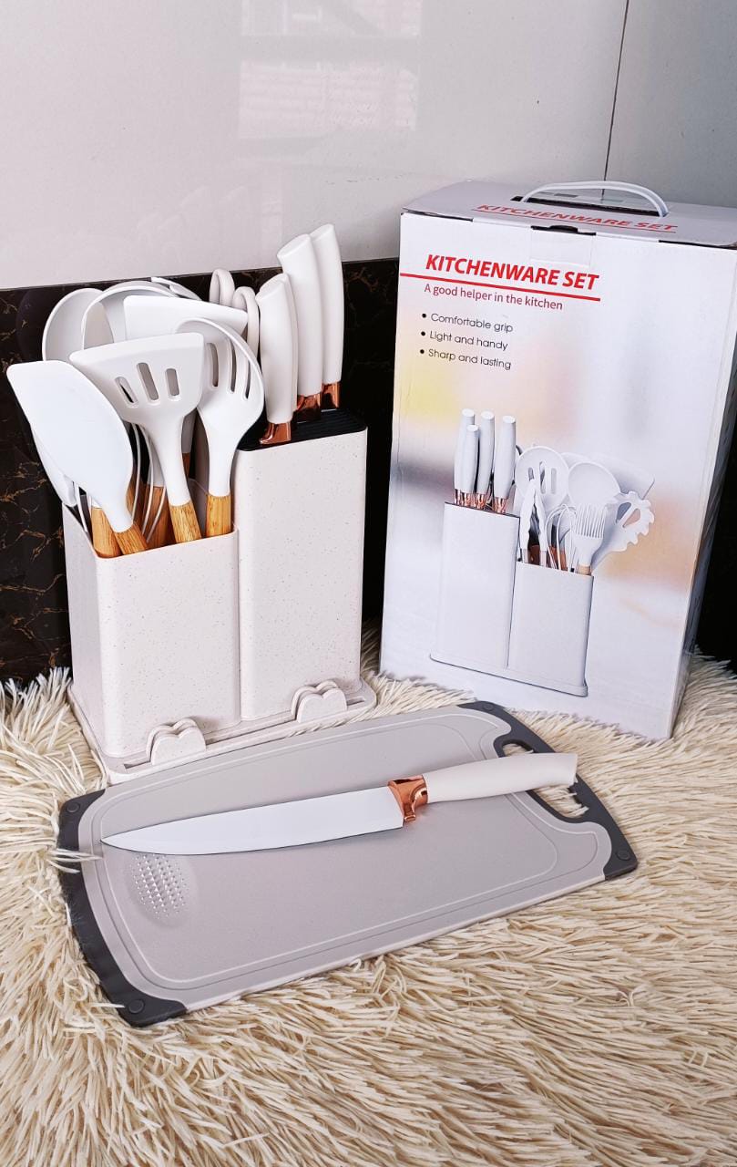 19 pcs Silicon spoons with knives and chopping board