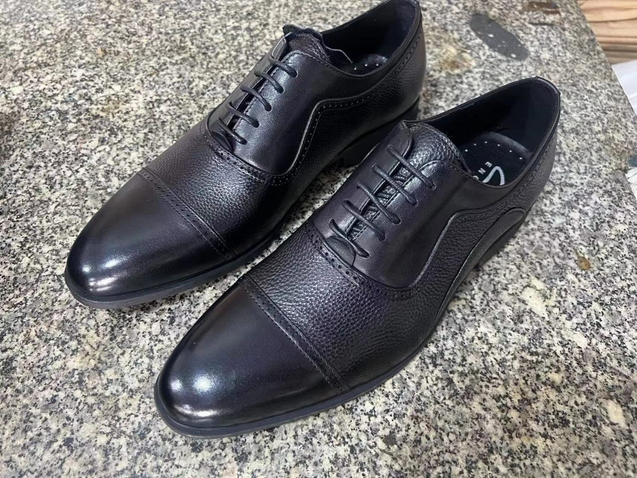 Clarks Official Men's Shoes 0012 - Image 2