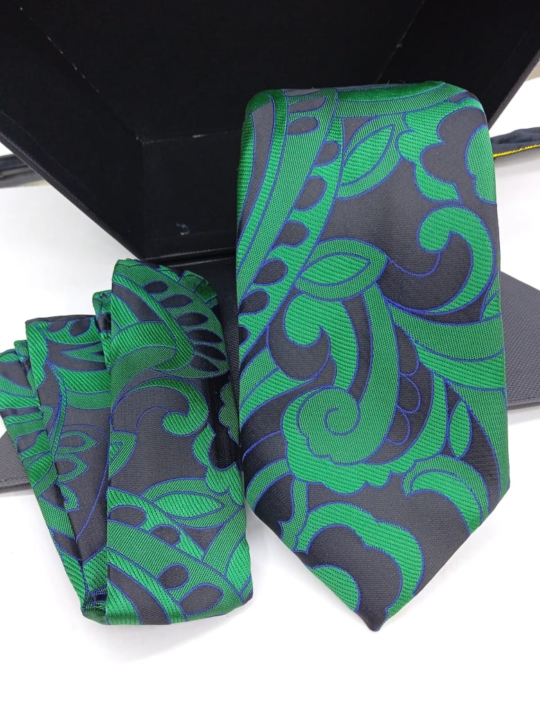 Classic Green Paisley Tie with Matching Pocket Square