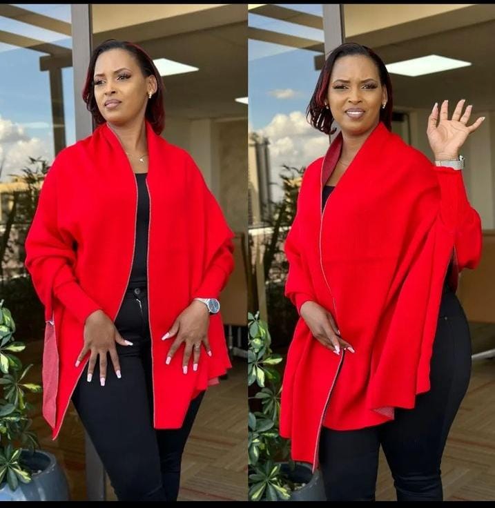 Ponchos with hands free sizes brown - Image 4