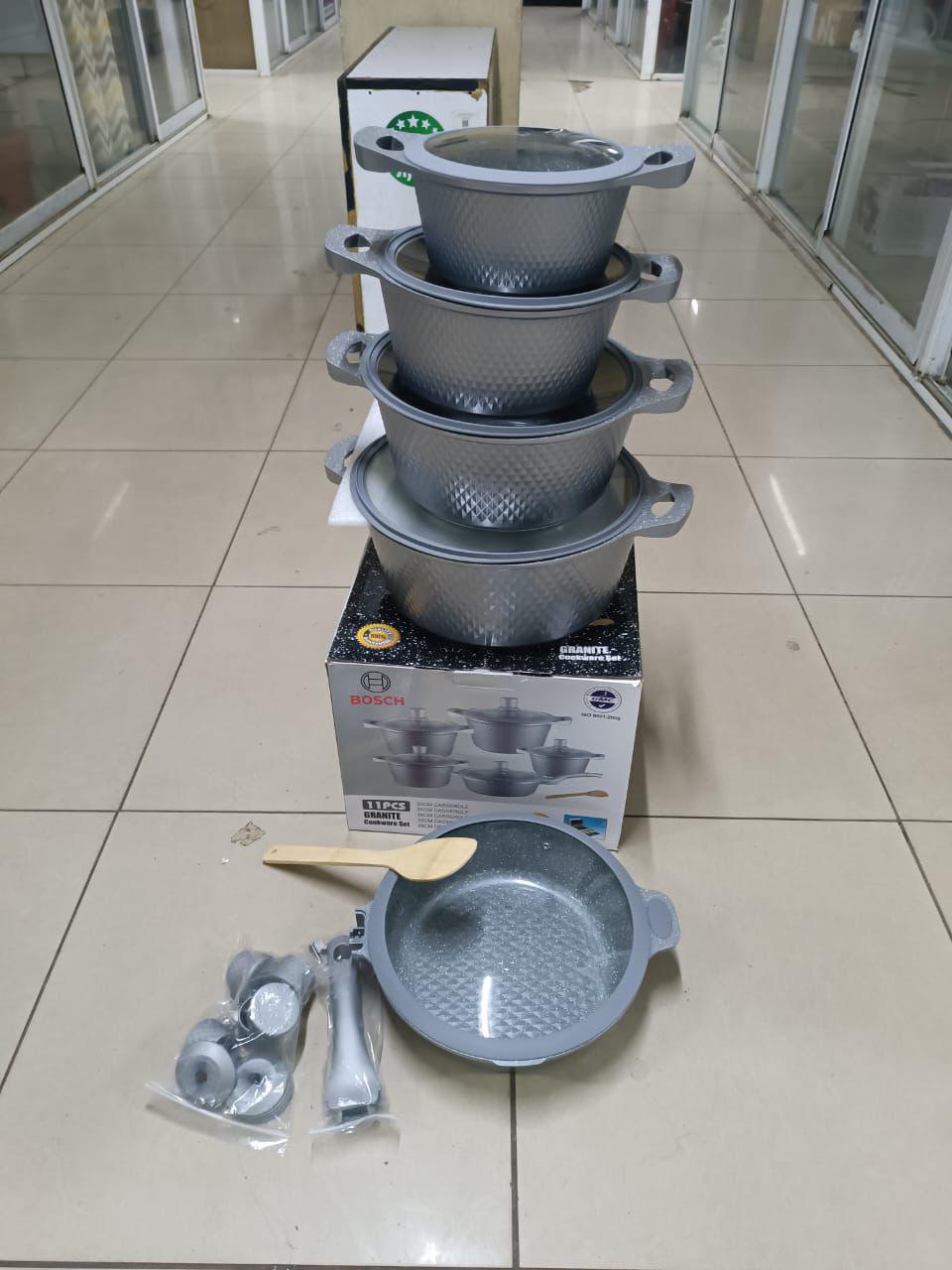 Bosch 11pc Cookware with Silicone lid covers