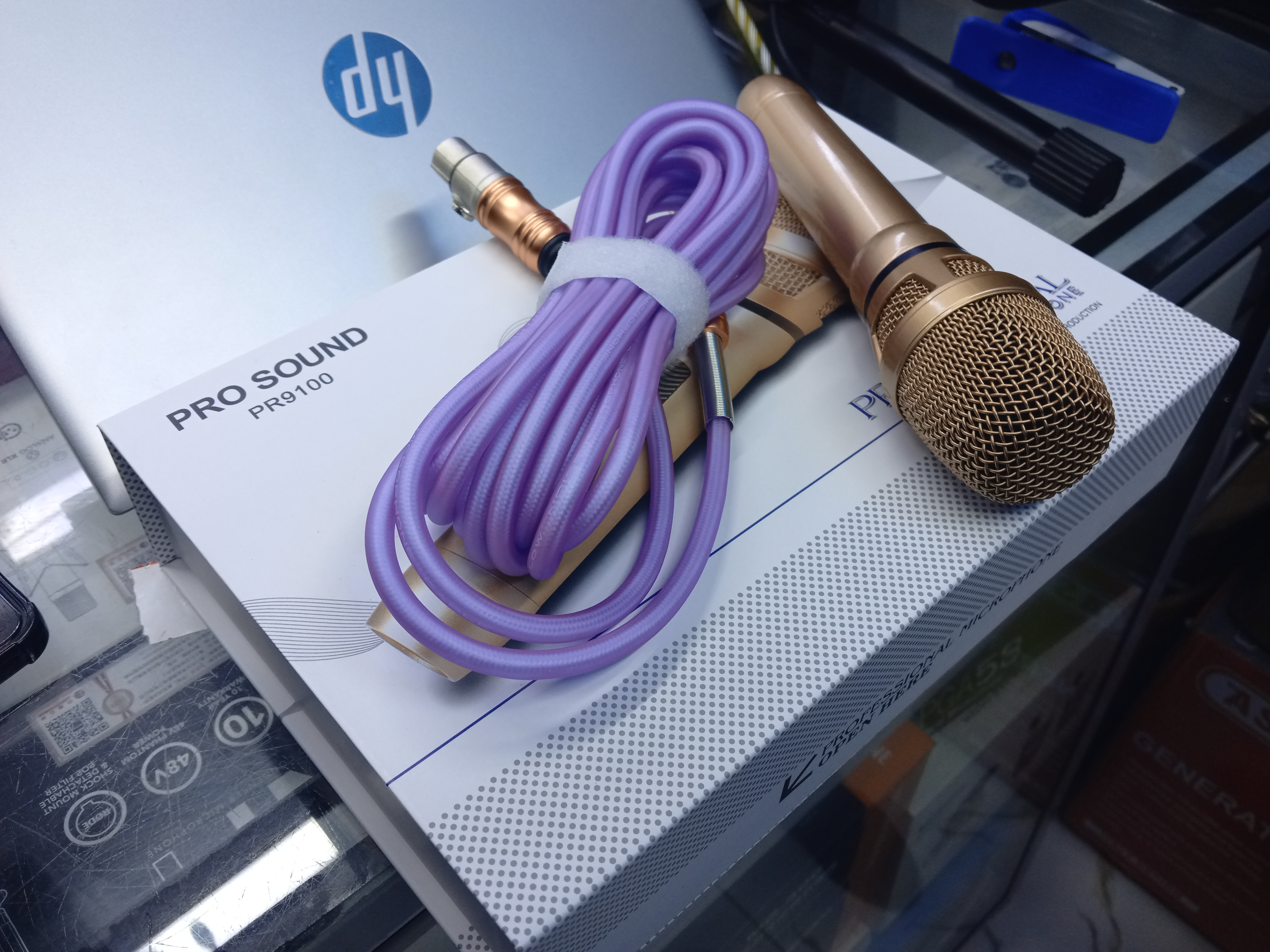 Top quality Golden Pro Sound Microphone - Image 3