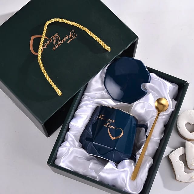 Diamond Shape Ceramic Cup Set Gift Box - Image 3