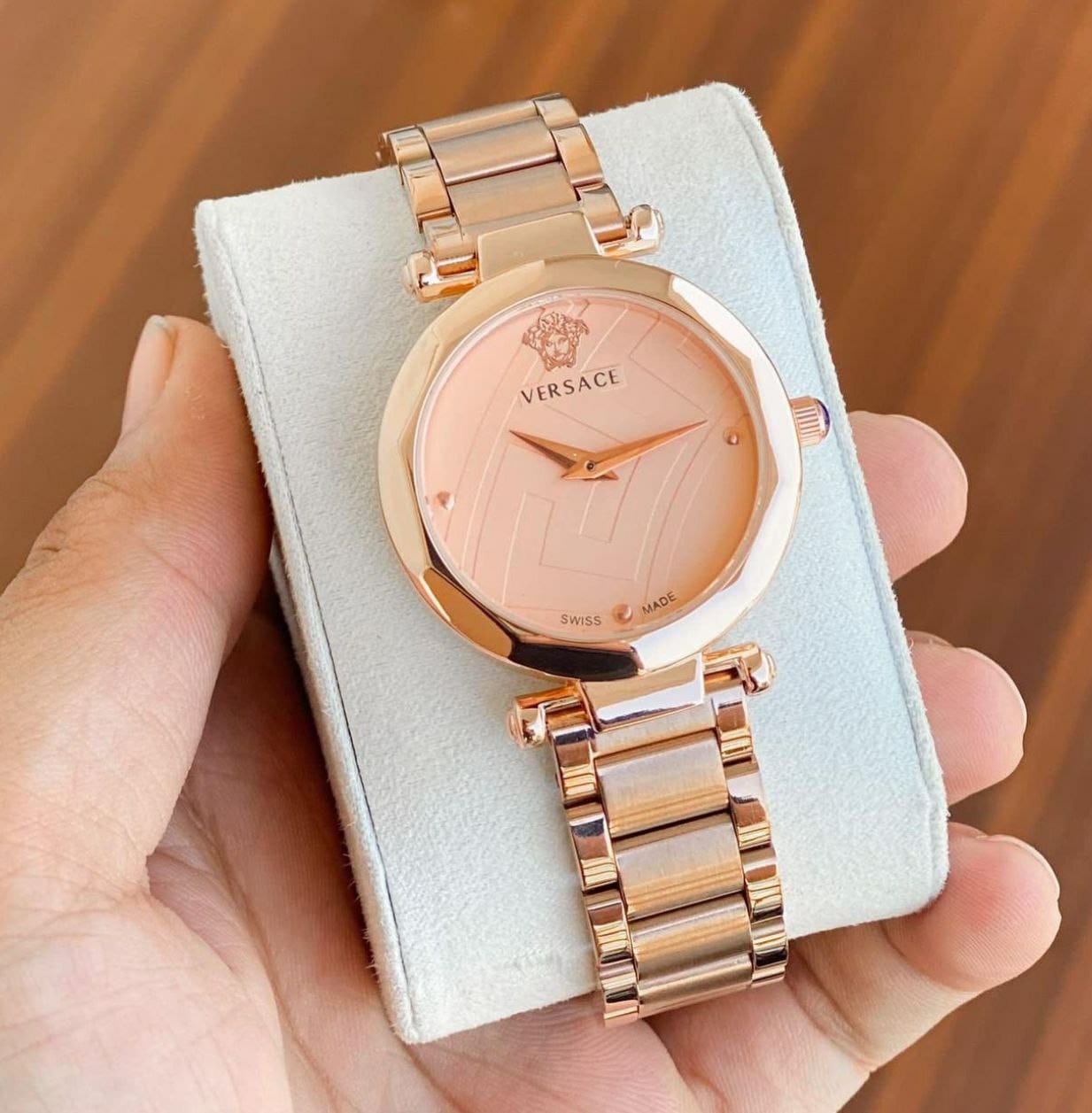 vascase watch for her