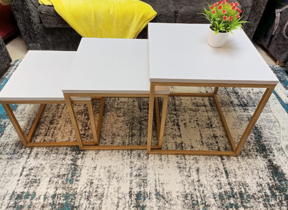 Amani Nesting tables