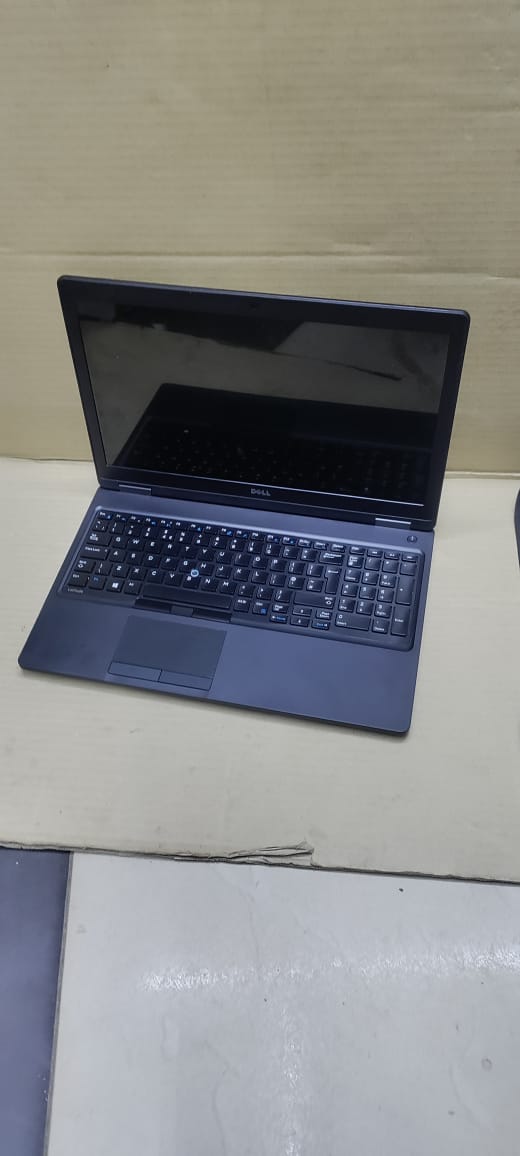 Dell 5580 intel core i3 7th gen 8gb ram 128 gb ssd