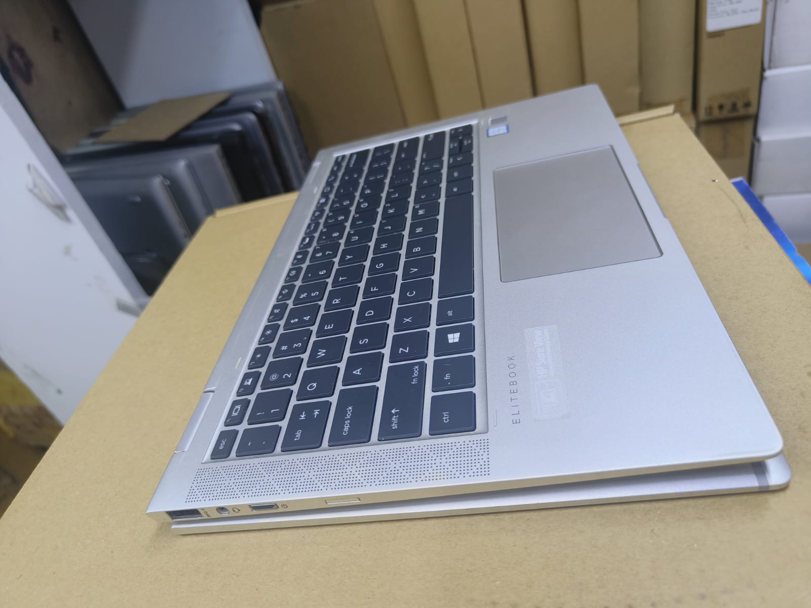 Hp elitebook 1030 g4 coi7 8th generation touch and x360 16gb memory ram 512ssd ssd - Image 4